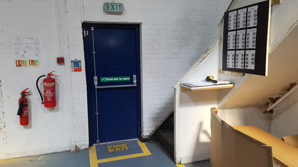 Fire Rated Fire Exit Door With Push Bar Handle